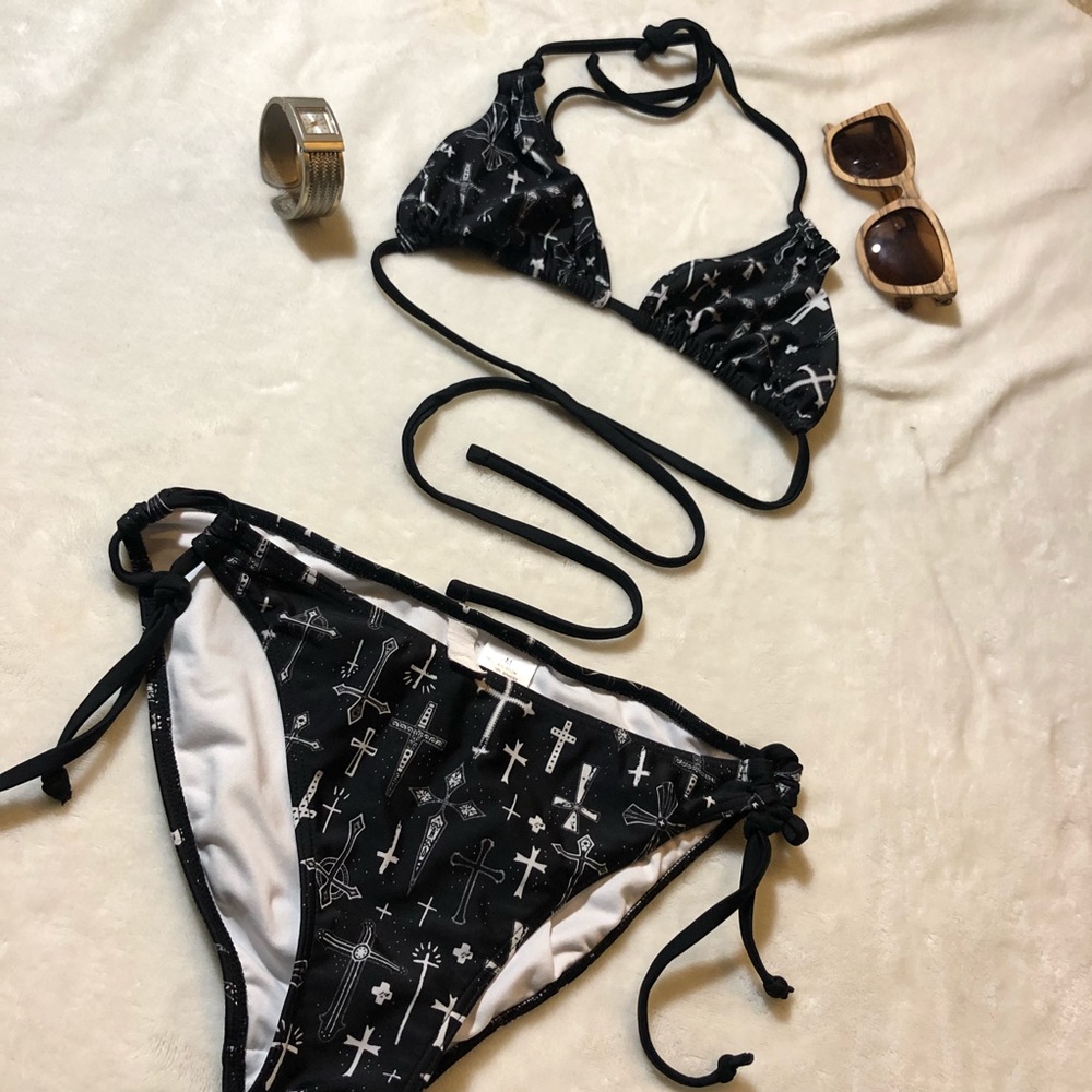 Black and White bikini